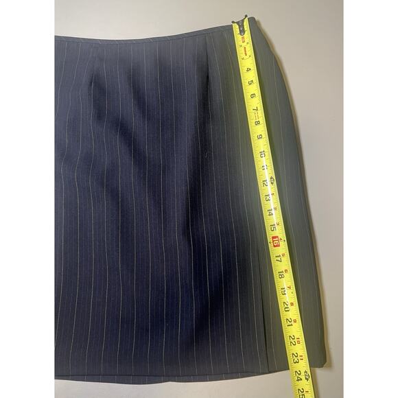 Liz Claiborne Suits Skirt Black With Pin Stripes Women’s 10 Back Zipper - Picture 10 of 10